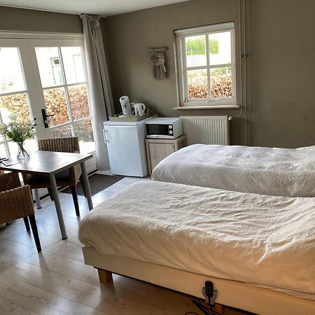 B&B Logeren Bij Van Heeren Made Exterior foto