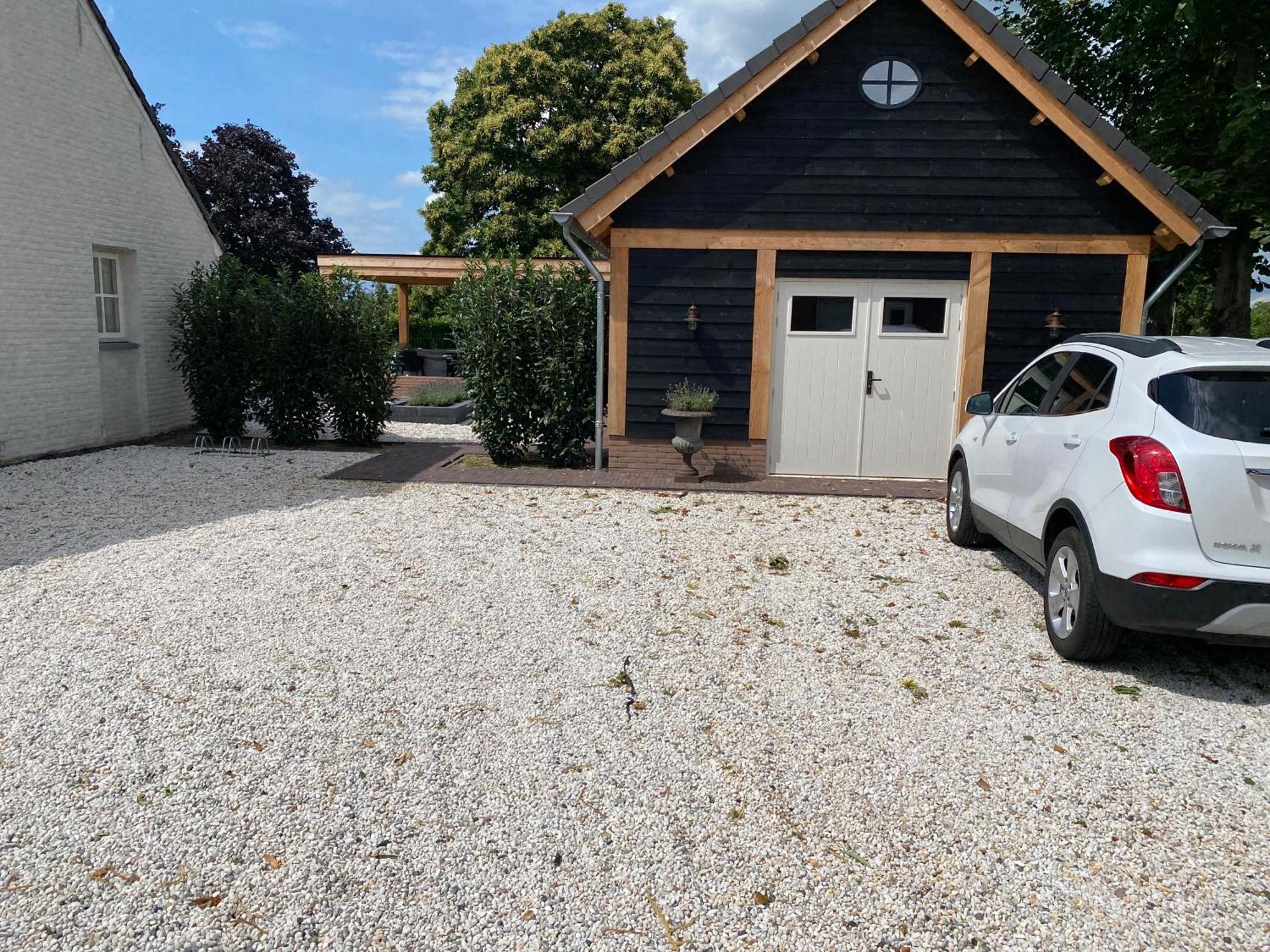 B&B Logeren Bij Van Heeren Made Exterior foto