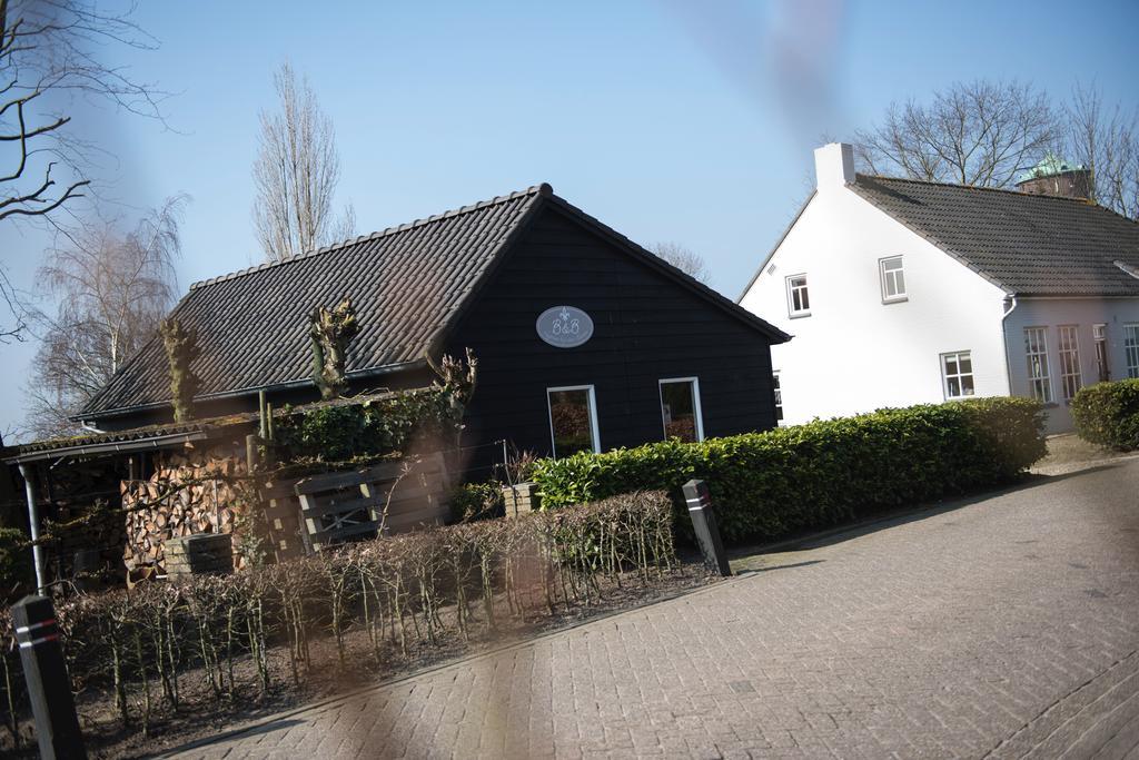 B&B Logeren Bij Van Heeren Made Exterior foto